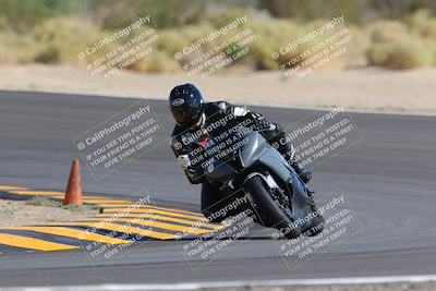 media/Oct-08-2022-SoCal Trackdays (Sat) [[1fc3beec89]]/Turn 10 (945am)/